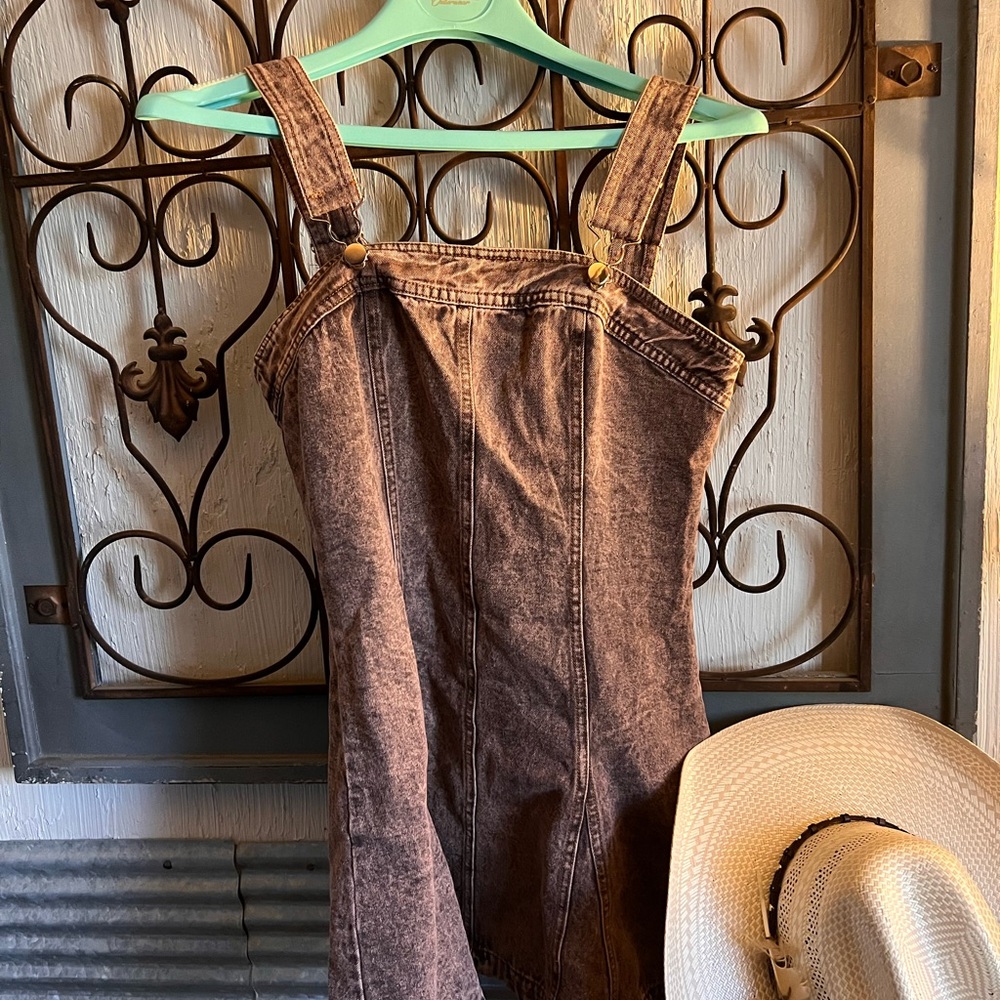 Punchy blonde whiskey denim dress